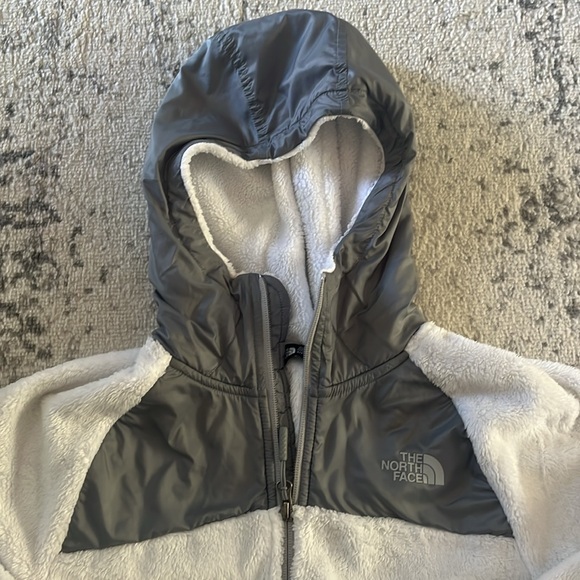 The North Face hooded jacket - Picture 2 of 9